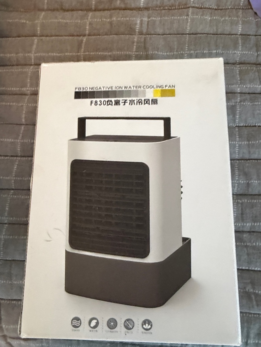 F830 Portable Water Cooling Fan - White and Black